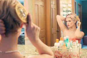 pretty-woman-makeup-mirror-glamour-39250